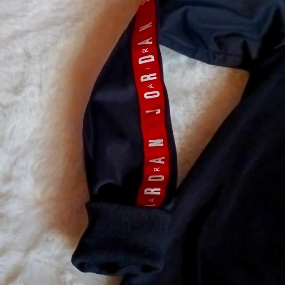 Jordan boys sweater - Picture 3 of 7